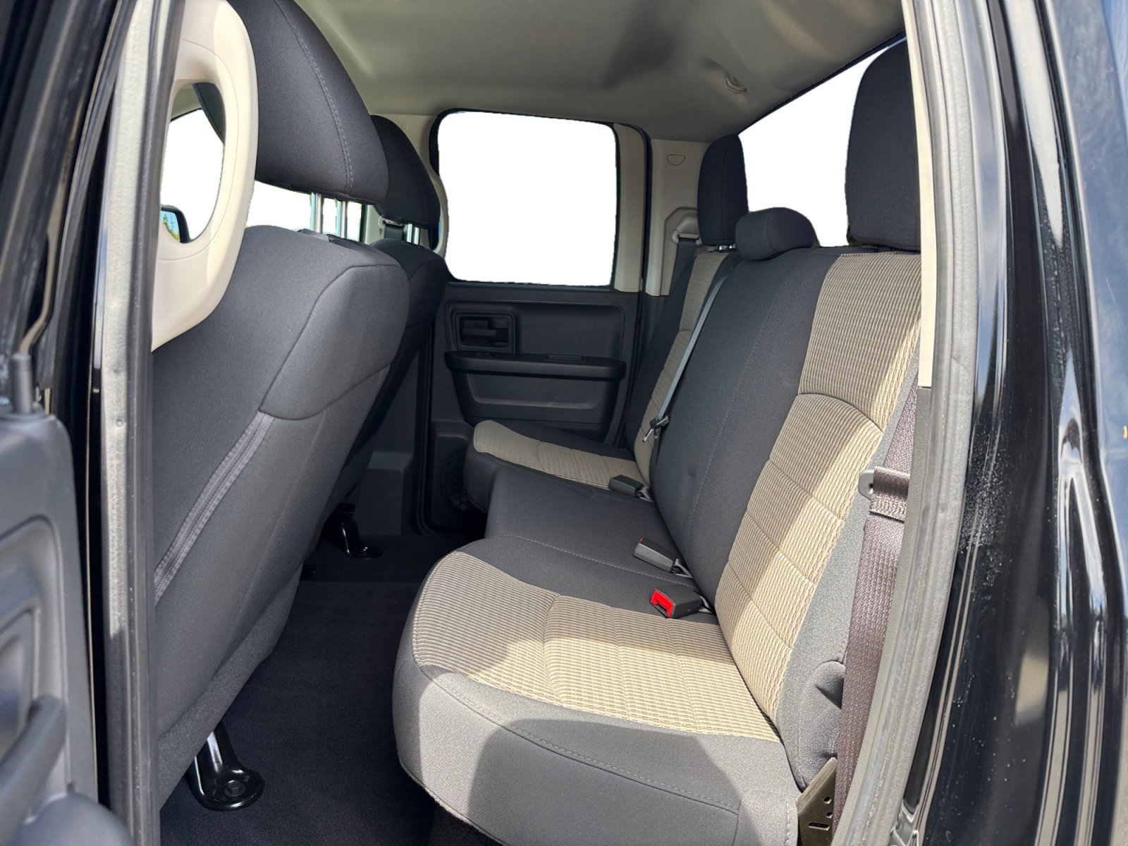 Used 2012 RAM 1500 Express RWD image 16