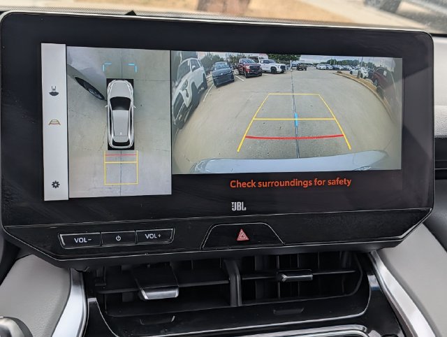Used 2023 Toyota Venza Limited AWD/4WD image 22