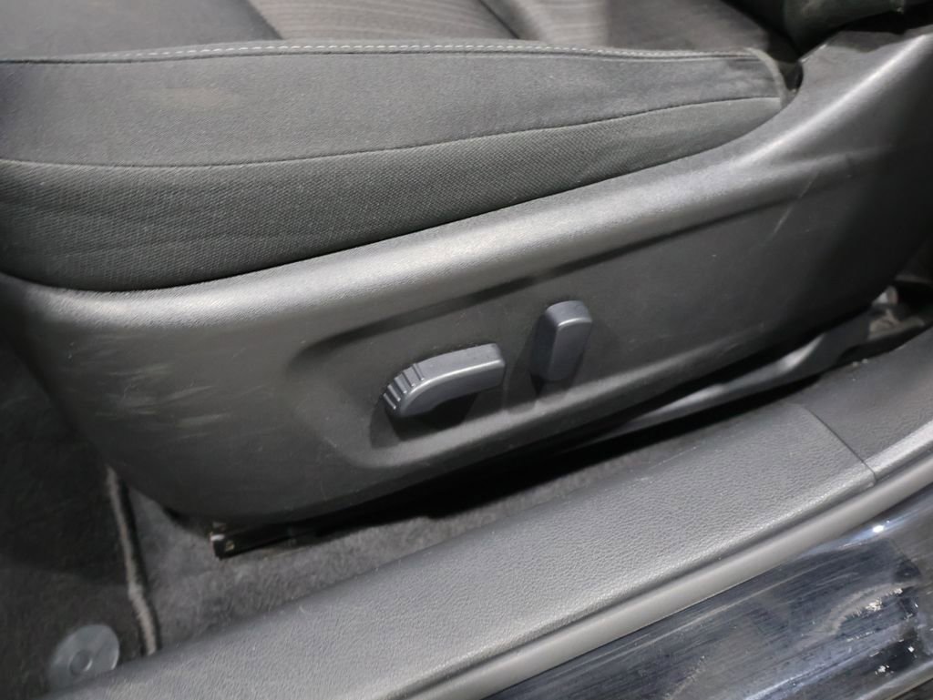 Used 2024 Nissan Altima 2.5 SV AWD/4WD image 10