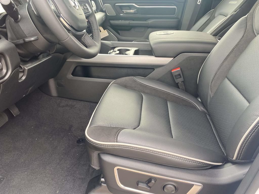 New 2026 RAM 1500 Laramie w/ Night Edition AWD/4WD image 13