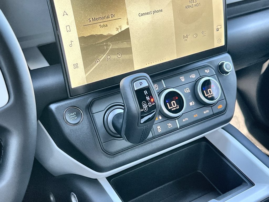 New 2026 Land Rover Defender 110 X-Dynamic SE AWD/4WD image 28