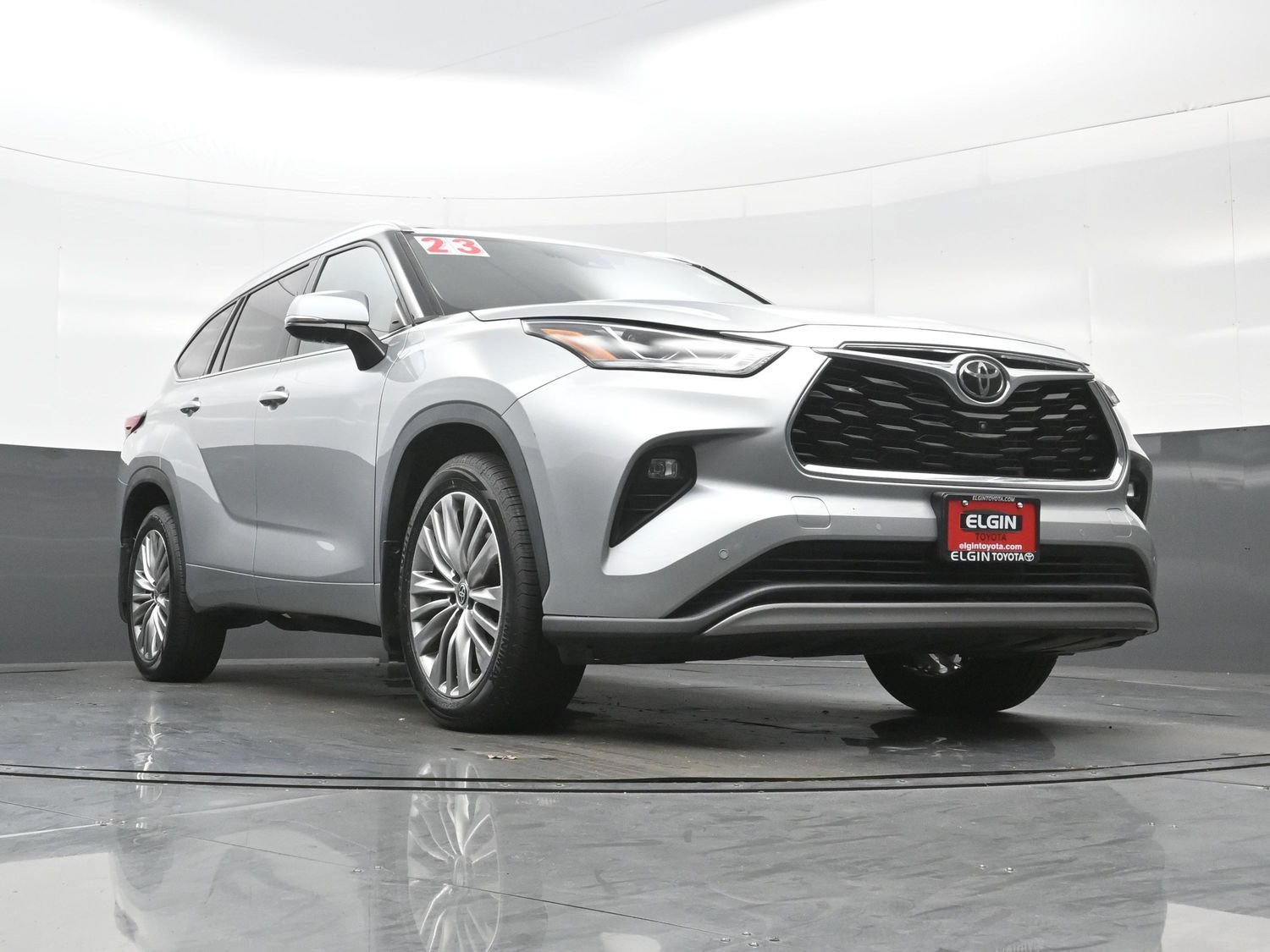 Used 2023 Toyota Highlander Platinum AWD/4WD image 28