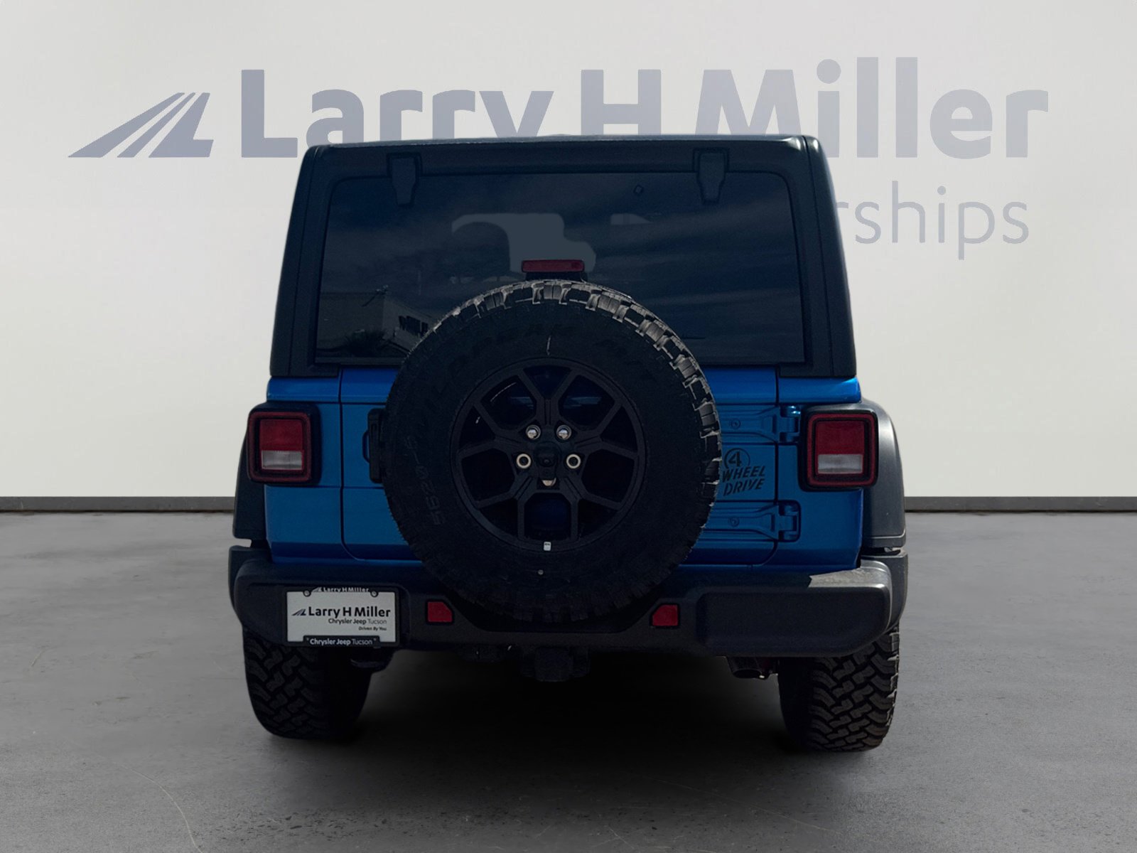 New 2025 Jeep Wrangler Willys AWD/4WD image 4