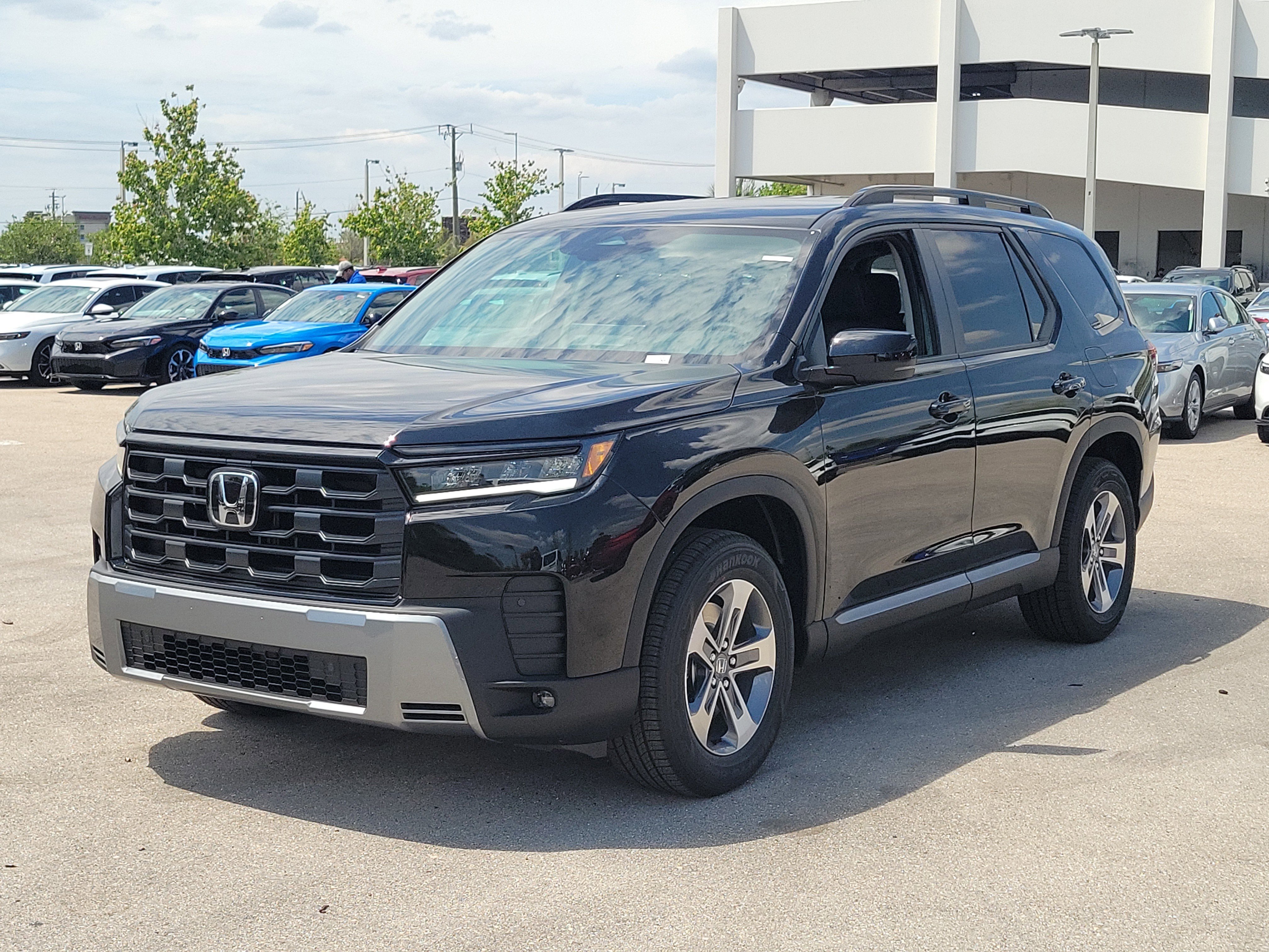 New 2026 Honda Pilot EX-L image 3
