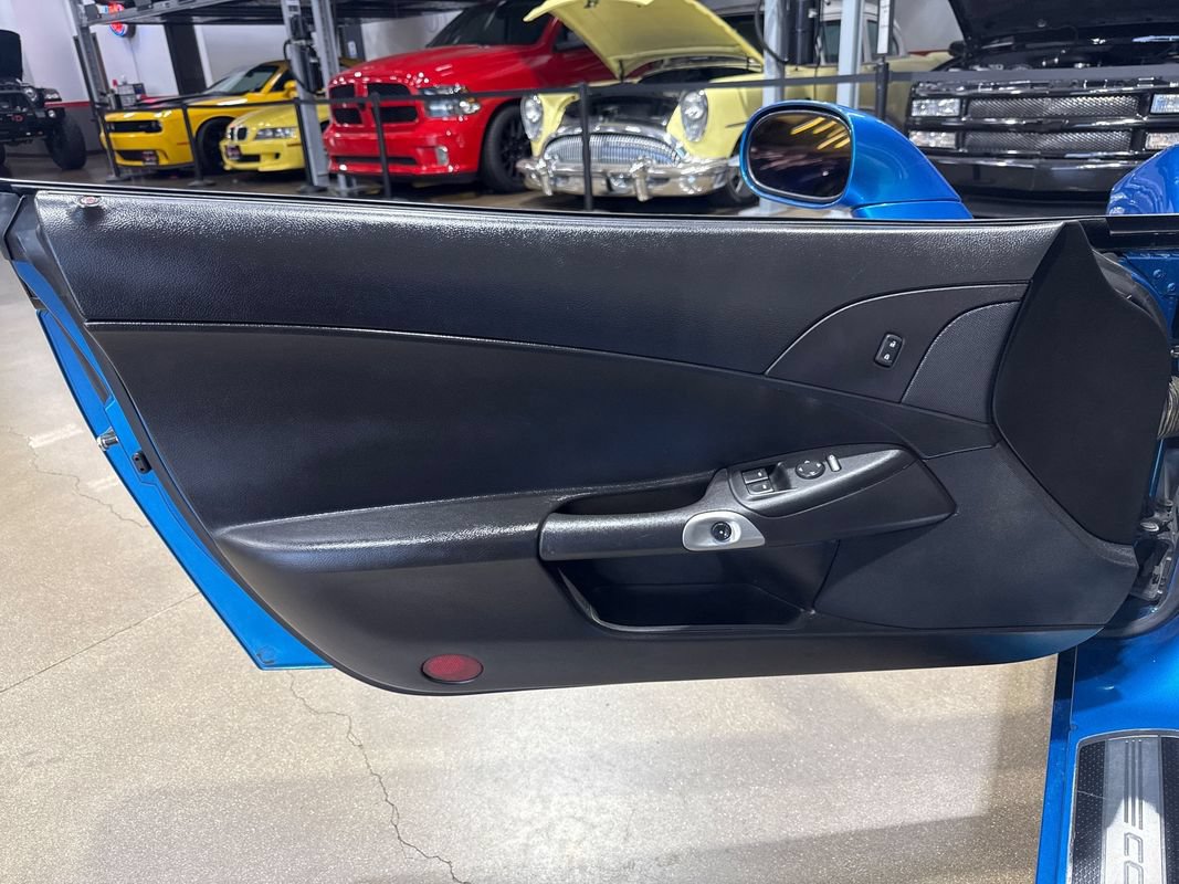 Used 2009 Chevrolet Corvette Convertible RWD image 91