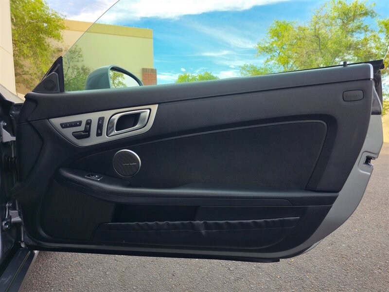 Used 2012 Mercedes-Benz SLK 350 image 21