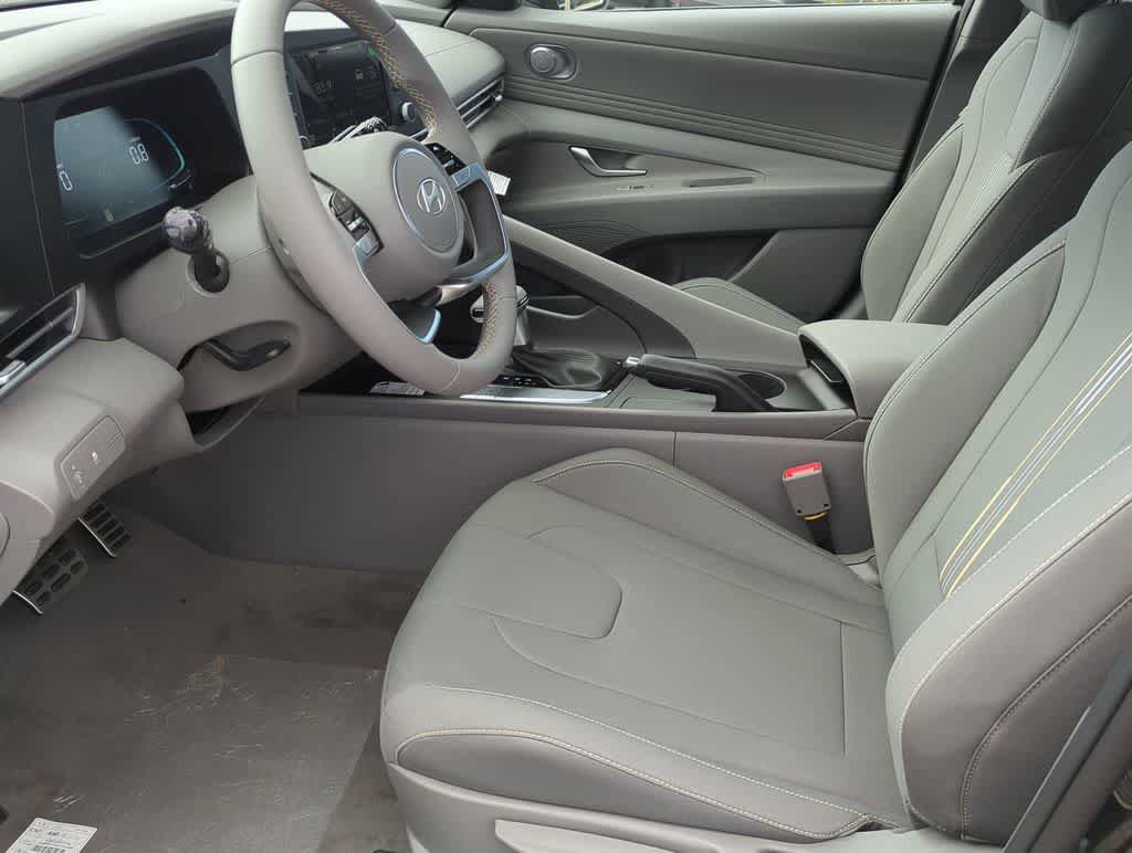 New 2026 Hyundai Elantra Sport FWD image 16