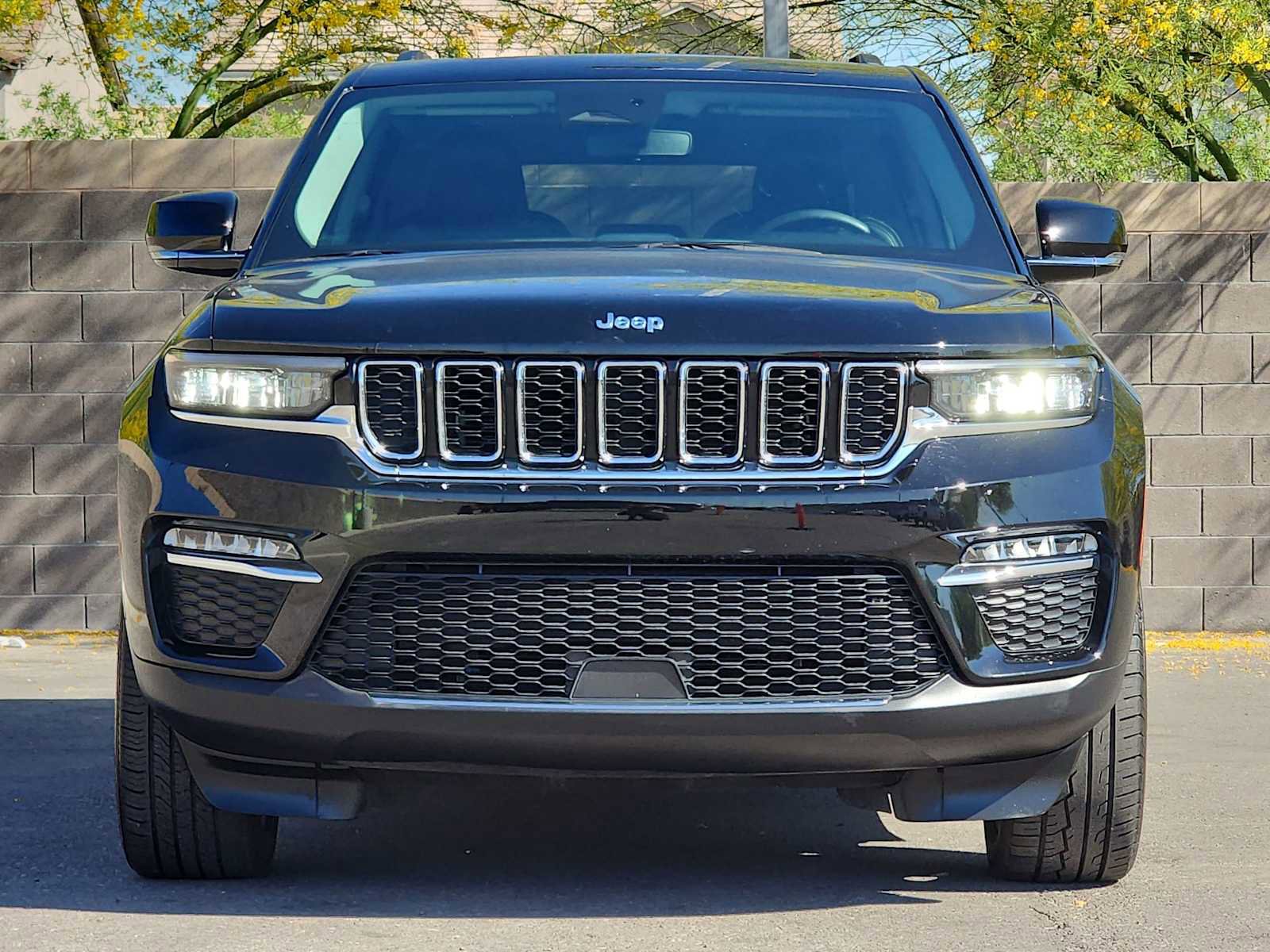 Used 2024 Jeep Grand Cherokee Limited 4xe AWD/4WD image 3