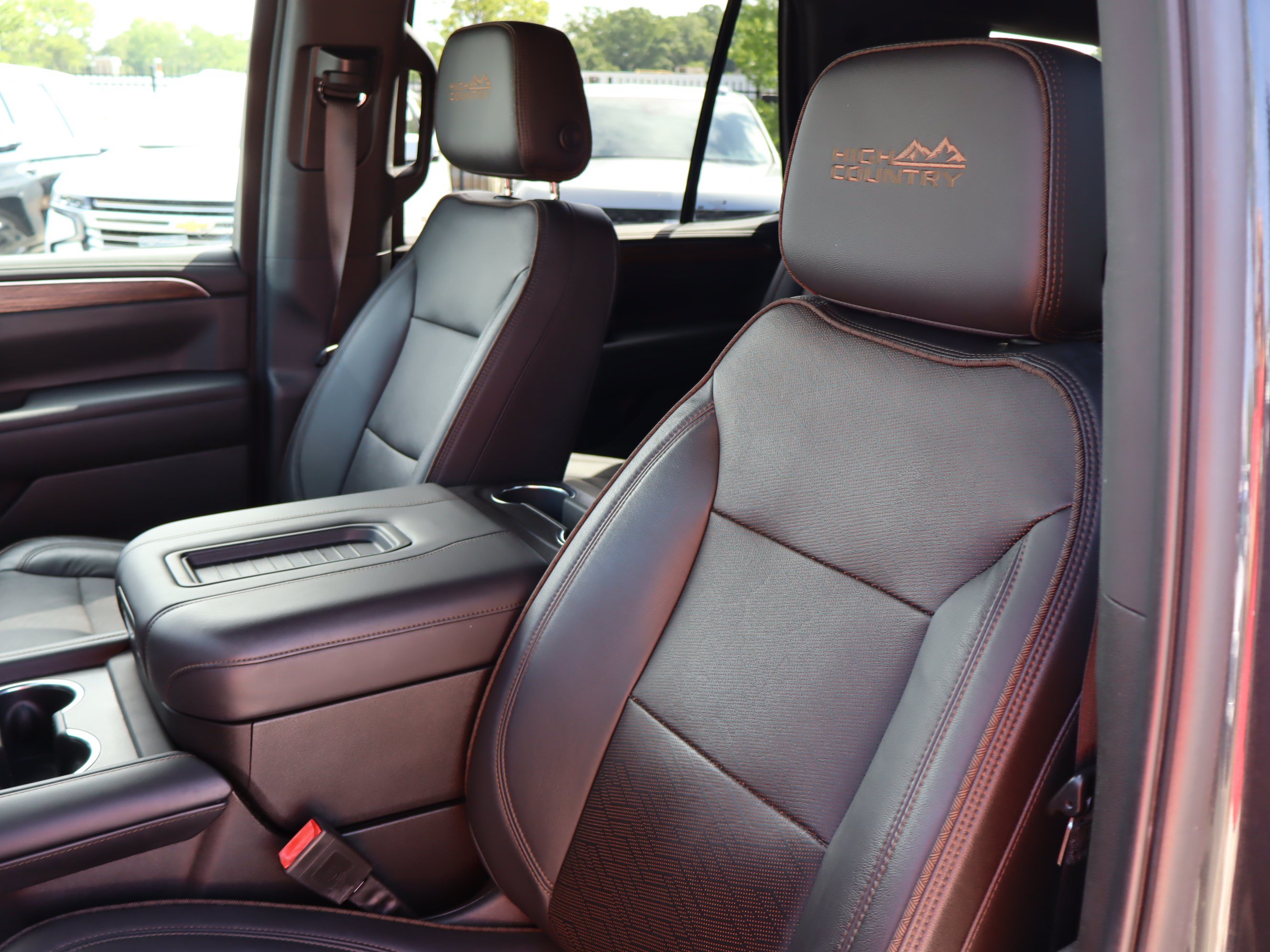 Used 2022 Chevrolet Tahoe High Country AWD/4WD image 20