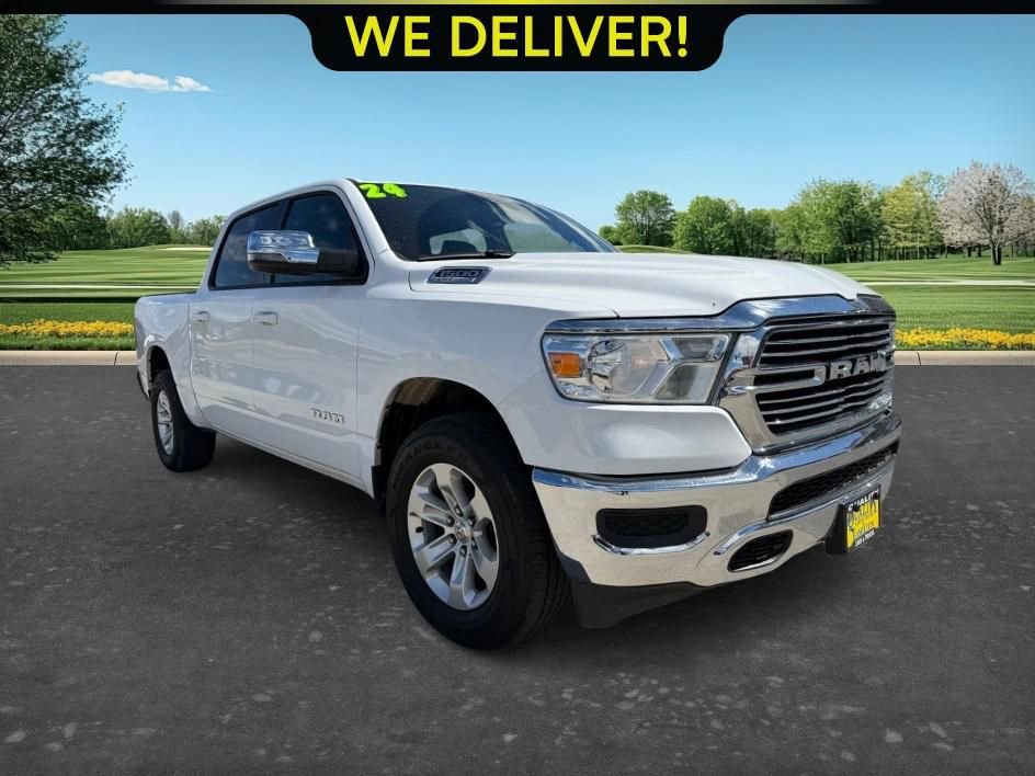 Used 2024 RAM 1500 Laramie AWD/4WD image 7
