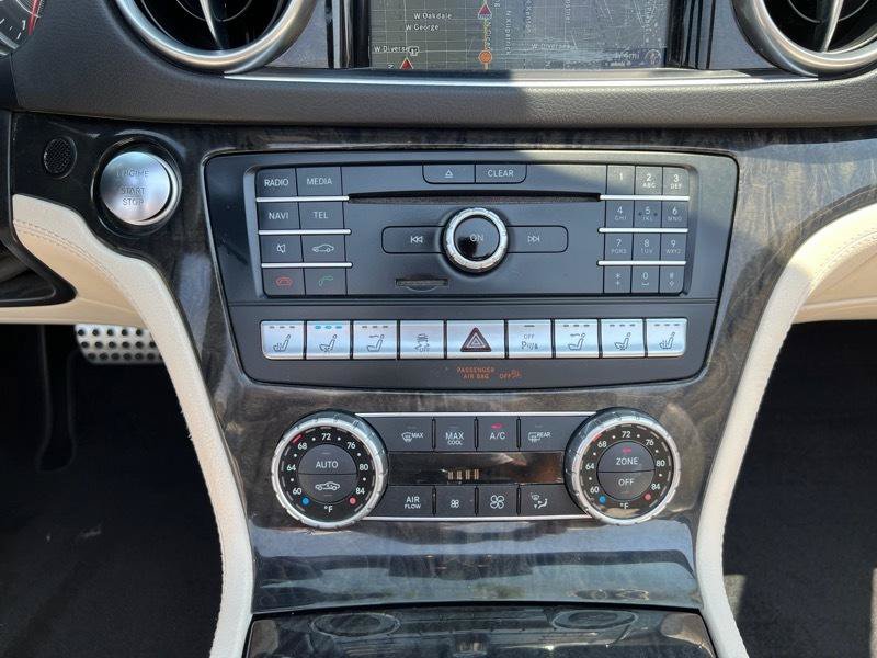 Used 2017 Mercedes-Benz SL 550 image 21