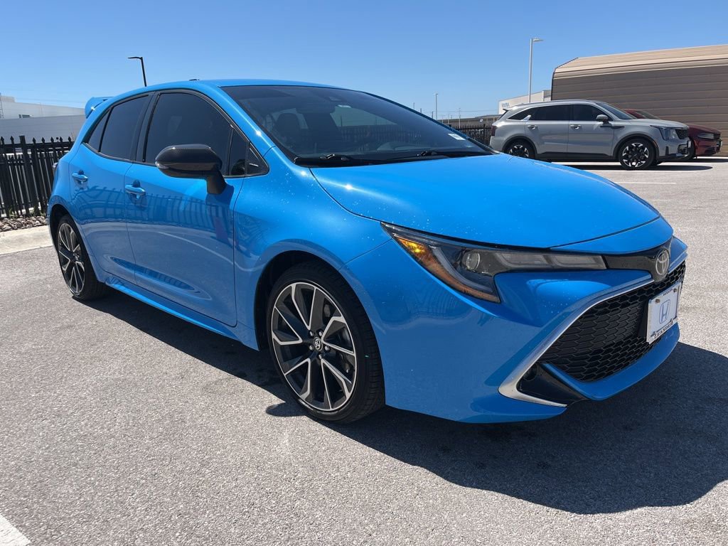 Used 2022 Toyota Corolla XSE image 3
