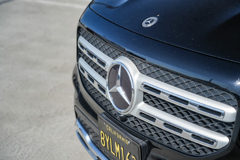 Used 2022 Mercedes-Benz GLB 250 image 3