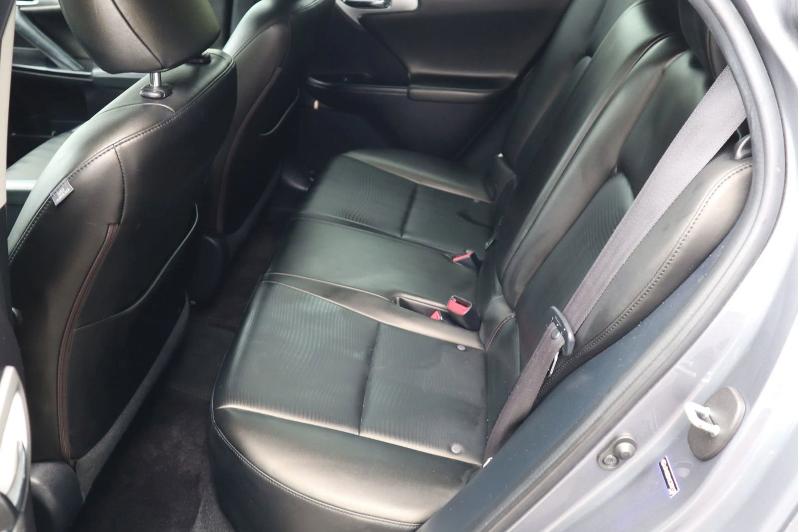 Used 2012 Lexus CT 200h image 12