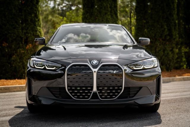 Used 2023 BMW i4 eDrive35 w/ Premium Package image 18