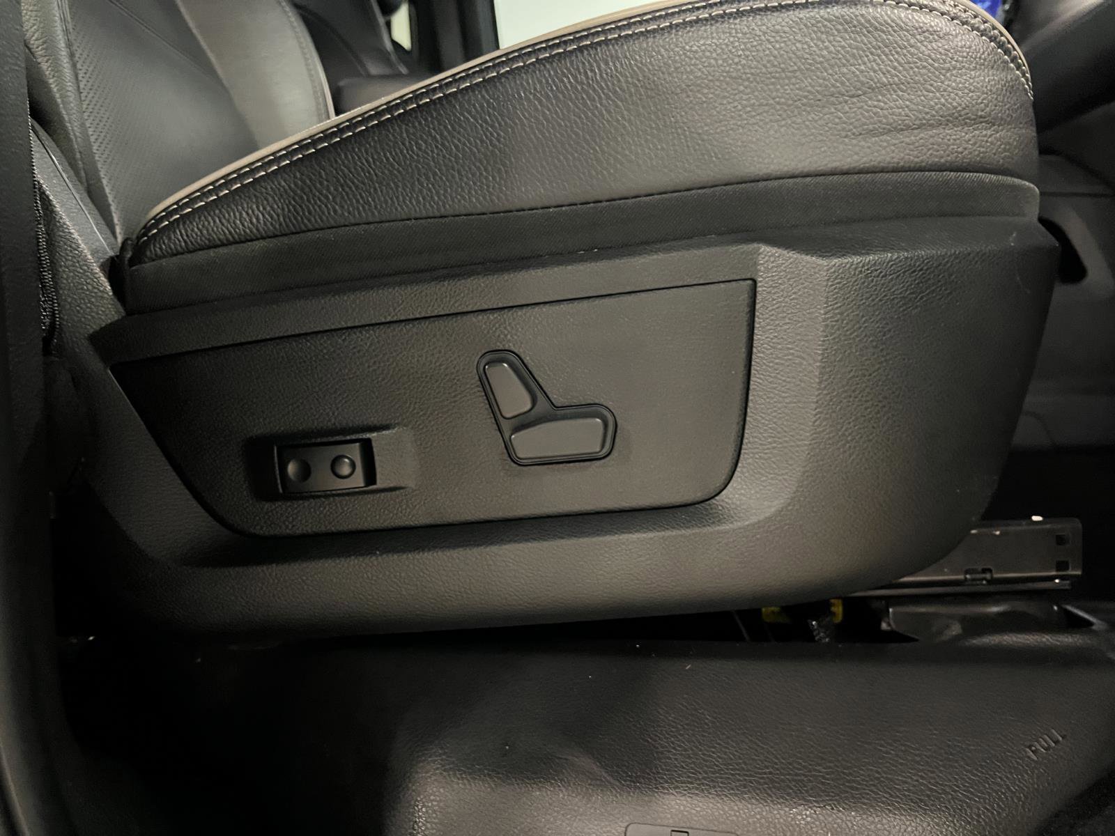 Used 2023 RAM 2500 Limited image 37