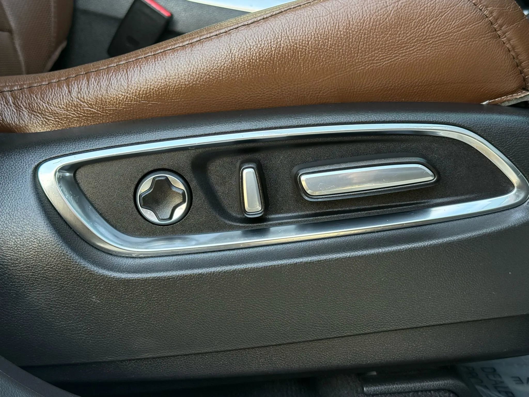 Used 2020 Acura MDX SH-AWD w/ Technology Package image 27