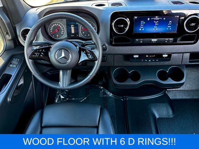 Used 2025 Mercedes-Benz Sprinter 2500 image 22