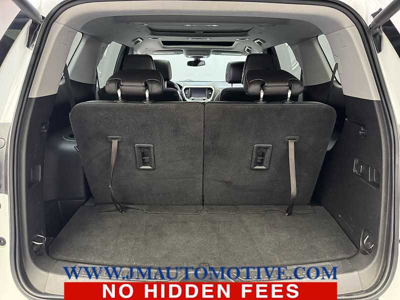 Used 2019 GMC Acadia SLT AWD/4WD image 18