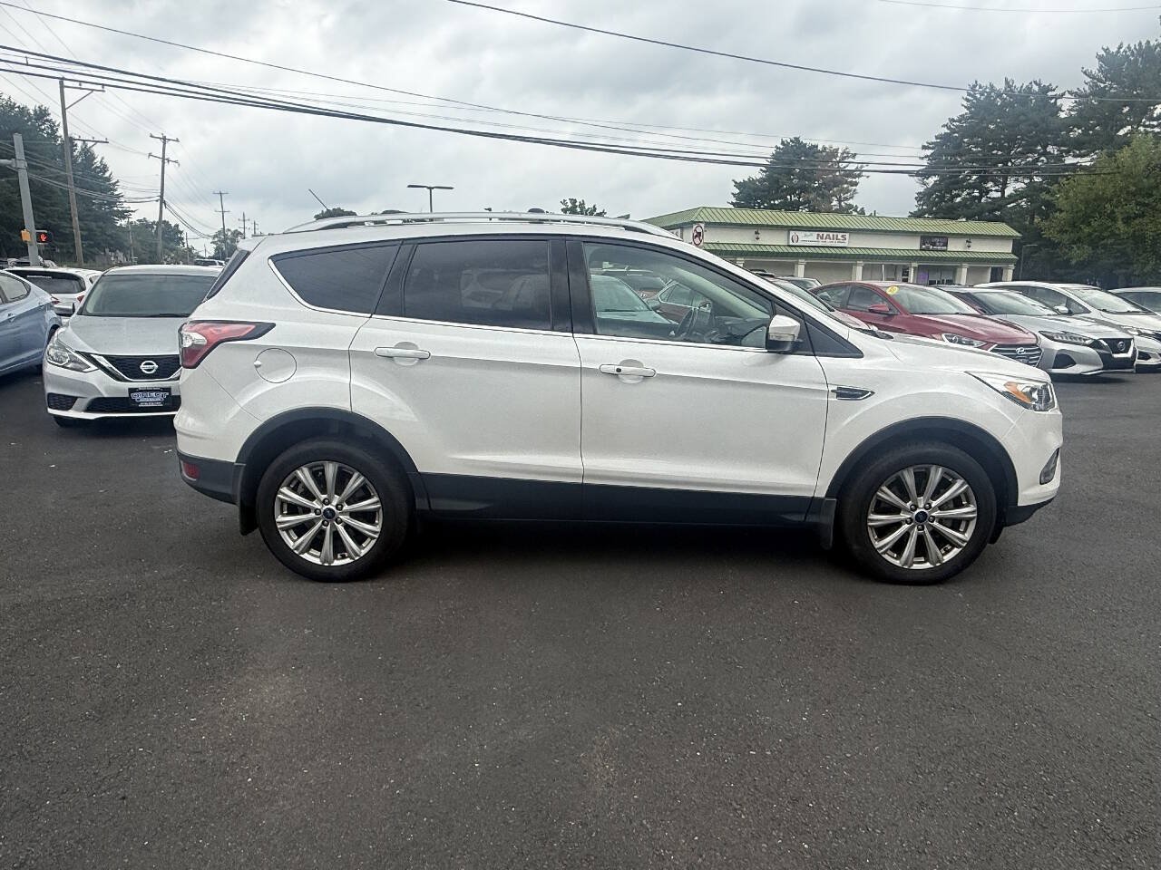 Used 2017 Ford Escape Titanium AWD/4WD image 13