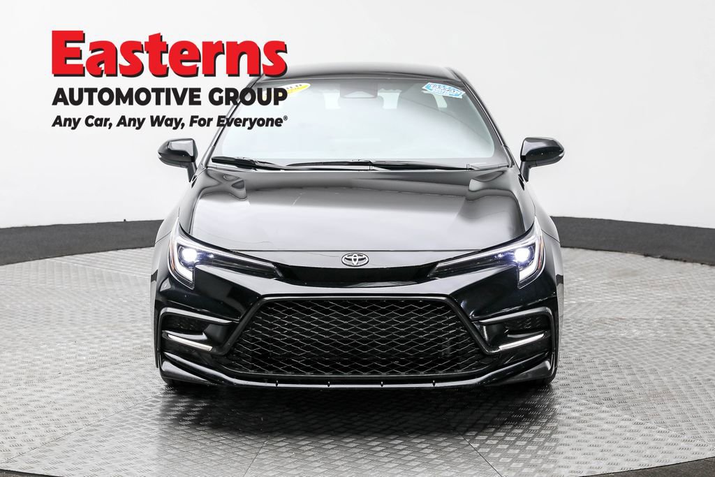 Used 2025 Toyota Corolla SE image 2