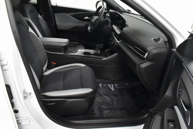 Used 2024 Buick Envista Preferred w/ Convenience II Package image 13