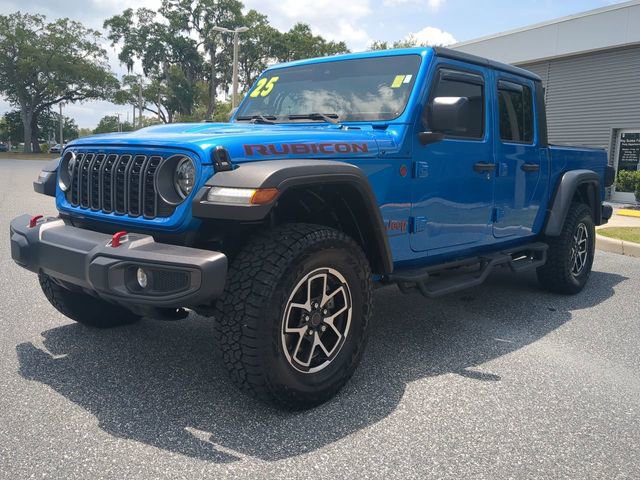 Used 2025 Jeep Gladiator Rubicon w/ Safety Group AWD/4WD image 9