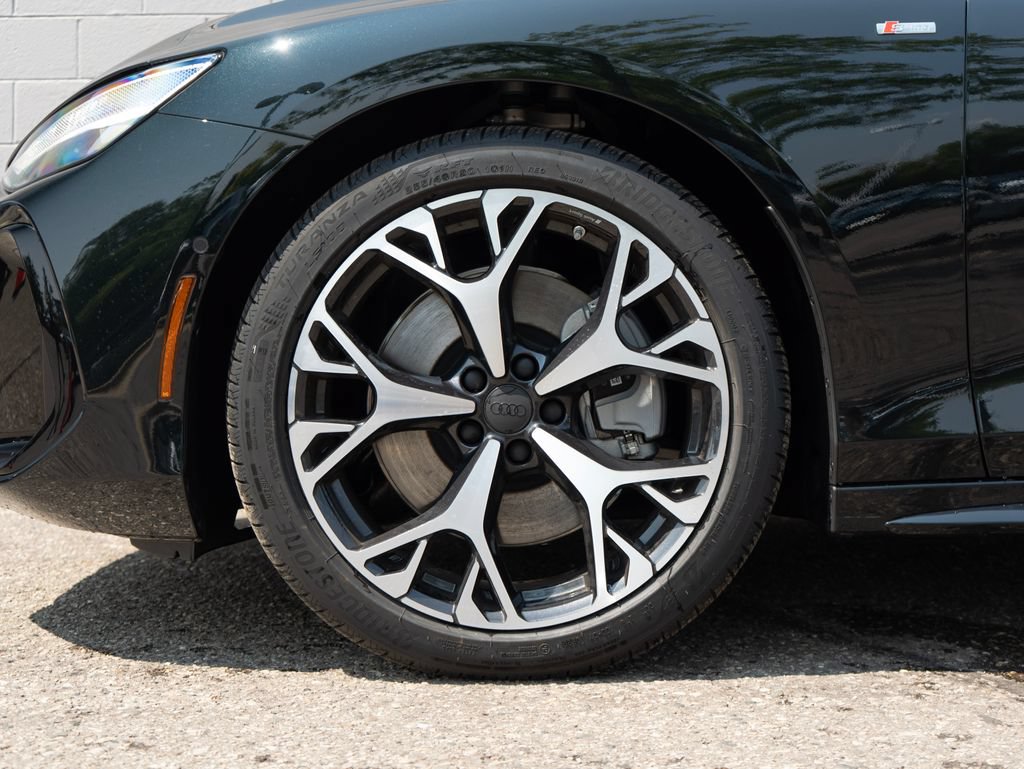 New 2026 Audi A6 Premium Plus AWD/4WD image 7