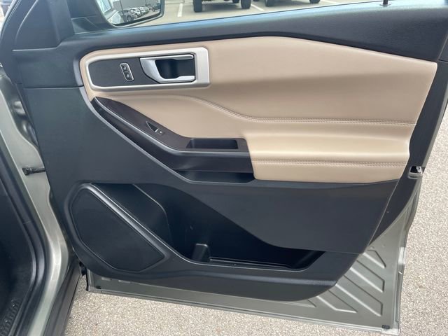 Used 2020 Ford Explorer XLT w/ Equipment Group 202A image 42