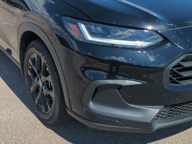 Used 2025 Honda HR-V Sport image 9