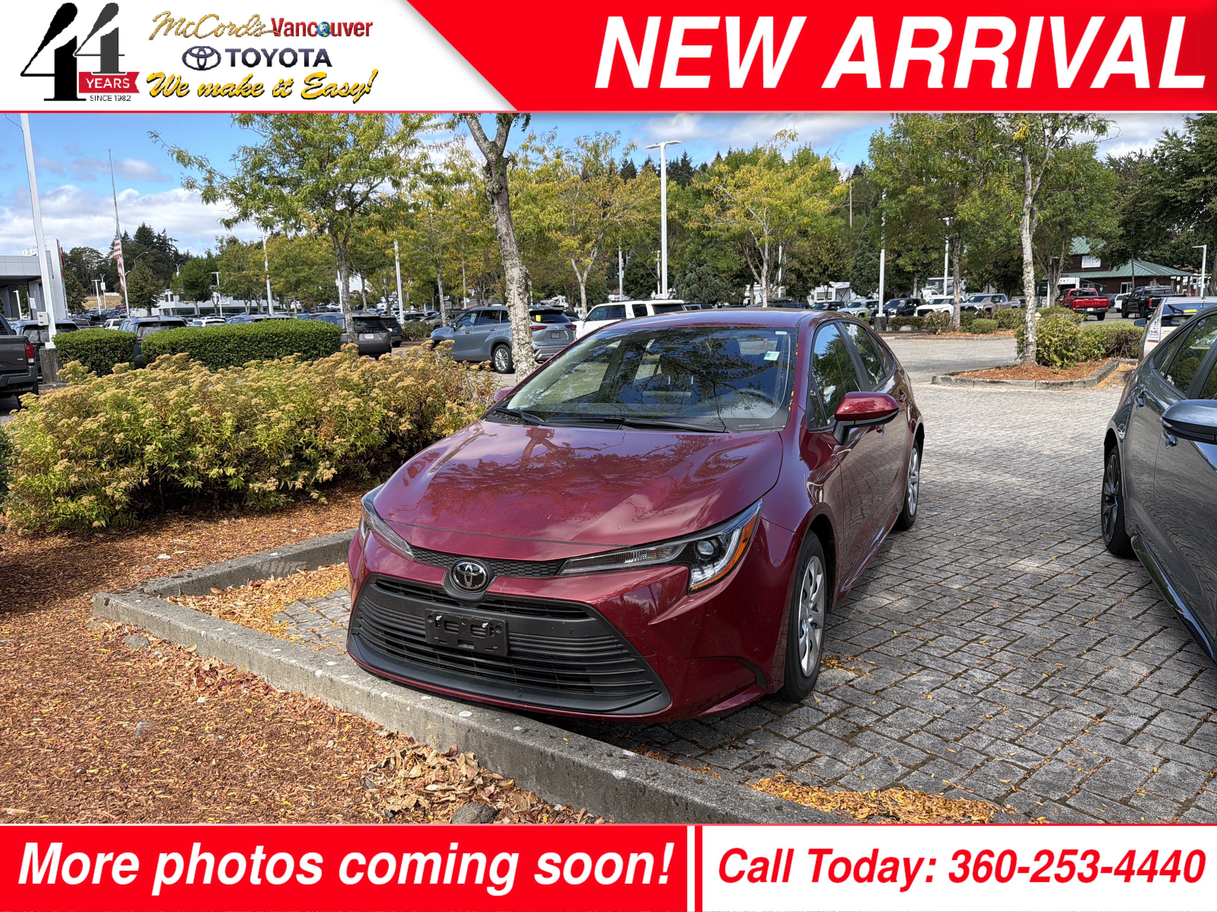 Certified 2025 Toyota Corolla LE FWD image 1