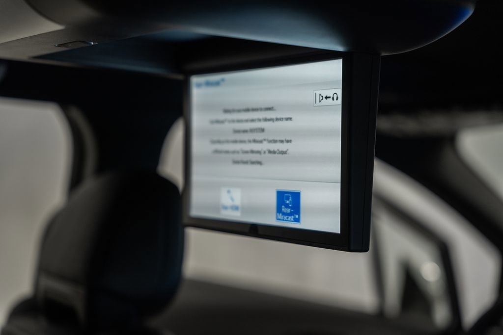 New 2026 Toyota Sienna Platinum image 37