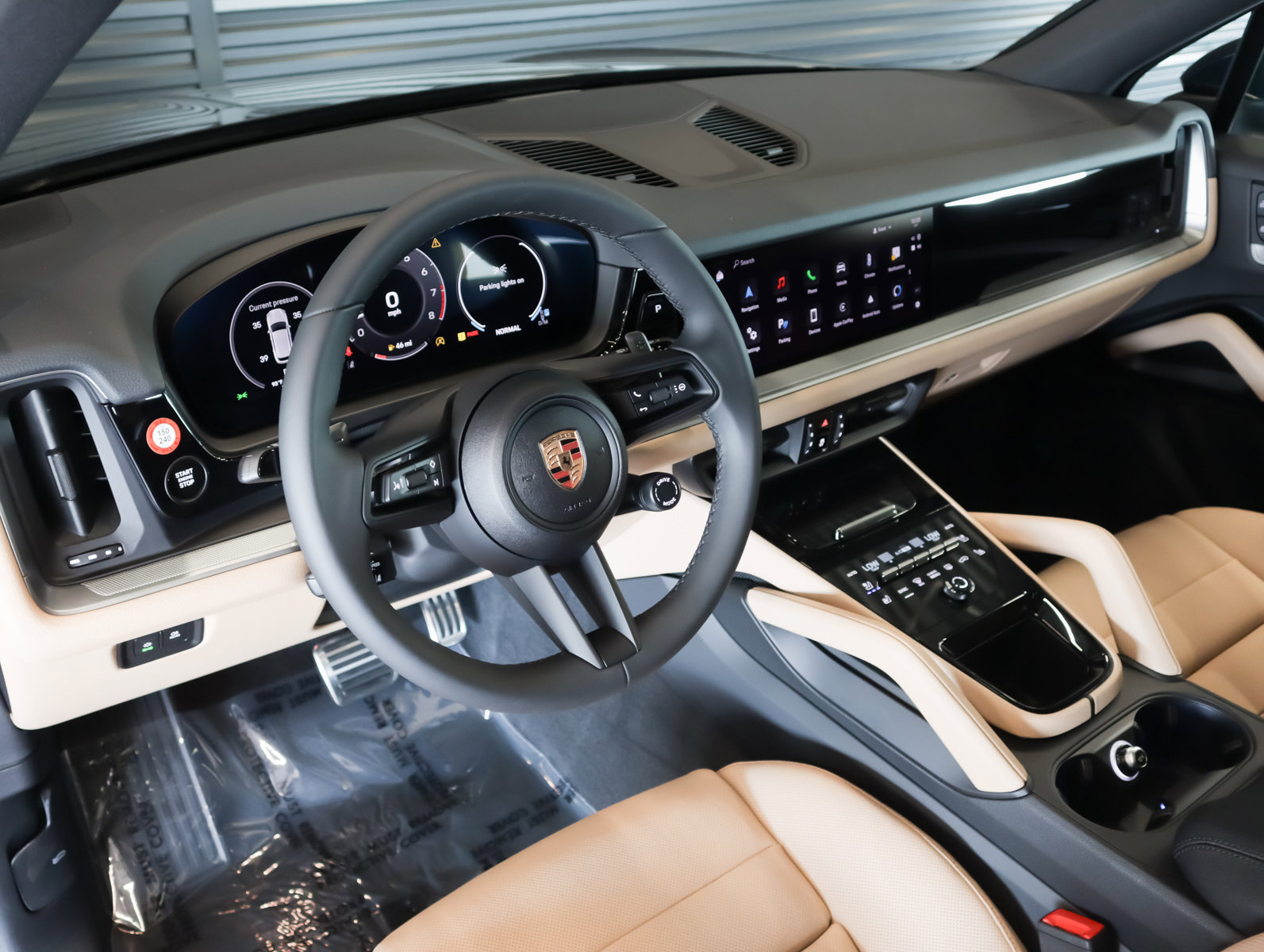 Used 2025 Porsche Cayenne S image 4