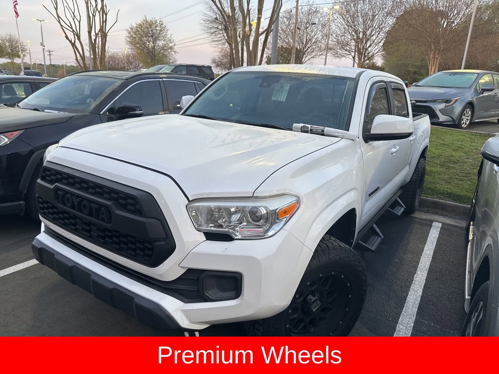 Used 2019 Toyota Tacoma SR w/ SR Convenience Package image 6