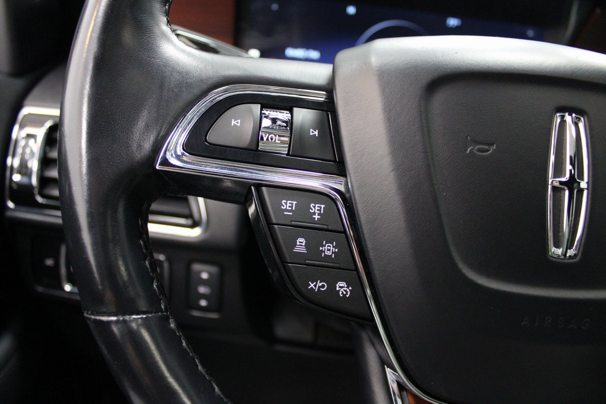 Used 2023 Lincoln Navigator Reserve image 37