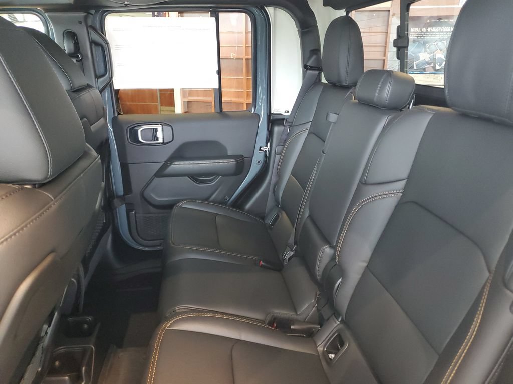 New 2026 Jeep Gladiator Sport AWD/4WD image 24