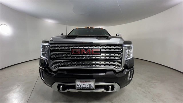 Used 2023 GMC Sierra 3500 Denali image 3