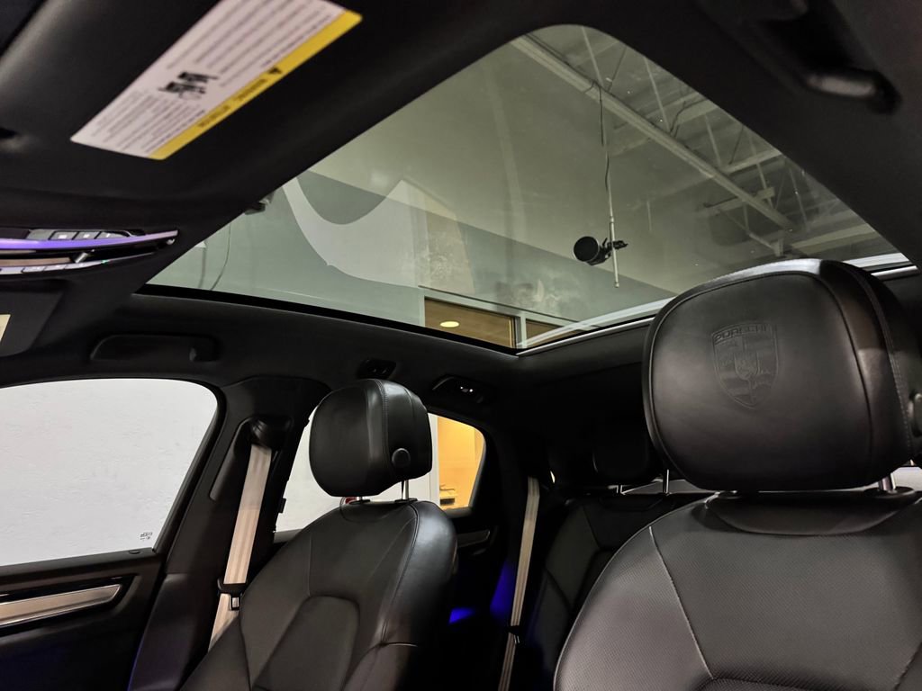 Used 2022 Porsche Cayenne S AWD/4WD image 24