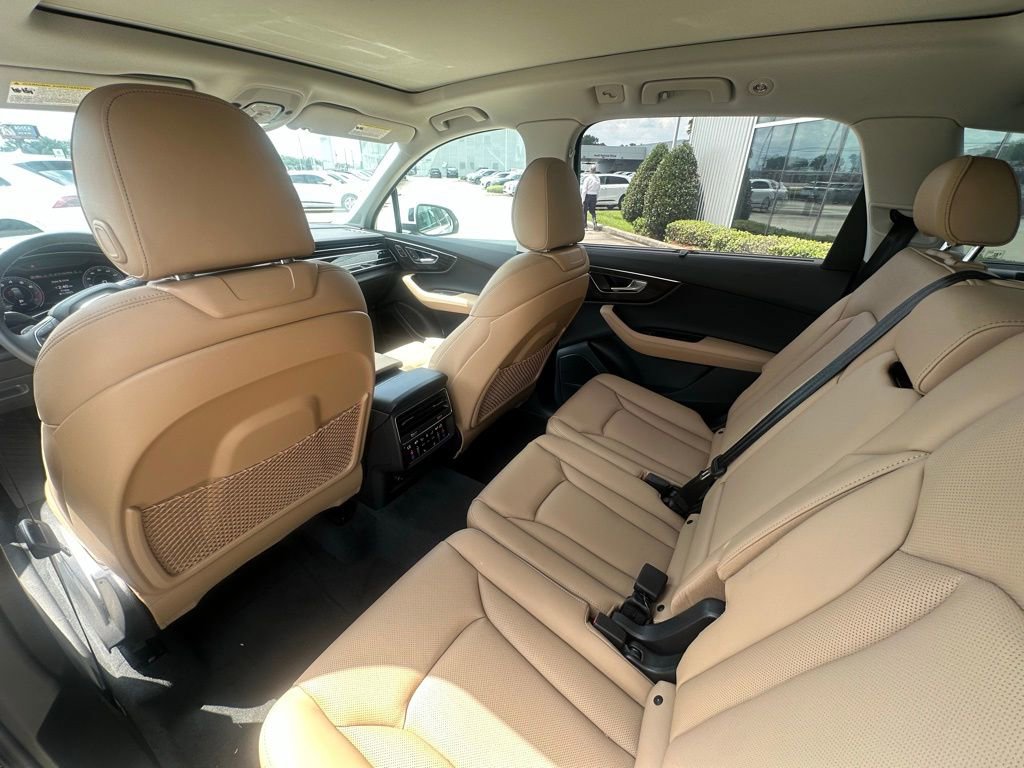 Used 2025 Audi Q7 3.0T Prestige image 22
