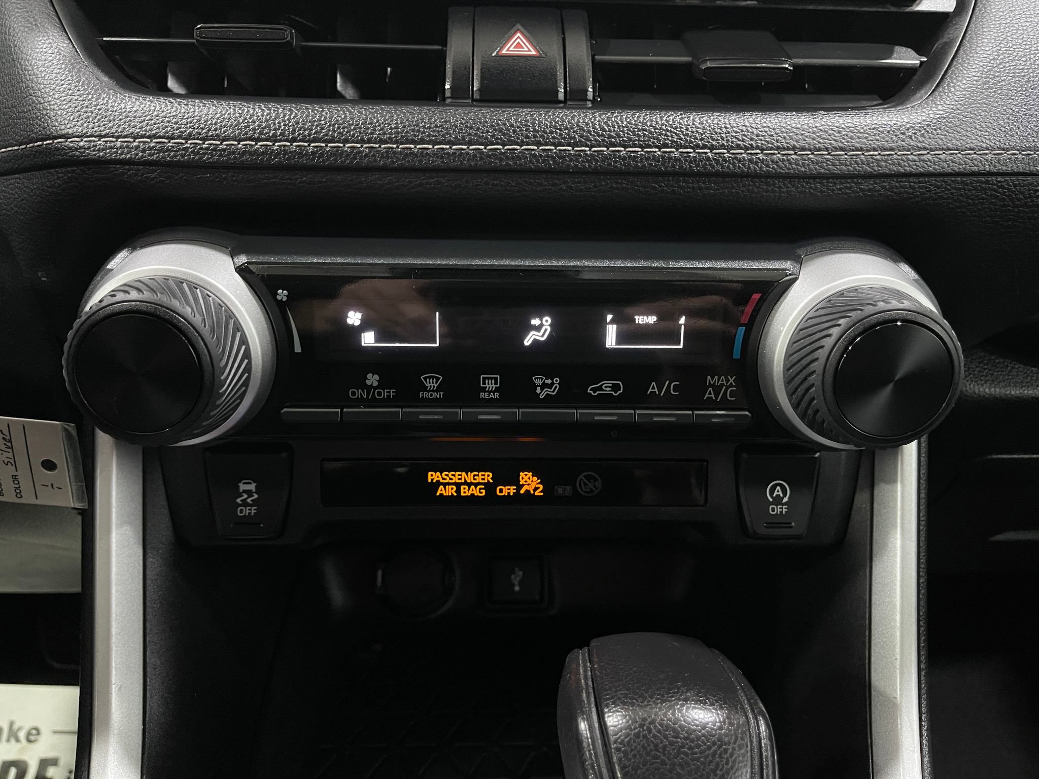 Used 2021 Toyota RAV4 LE w/ Carpet Mat Package (TMS) AWD/4WD image 23