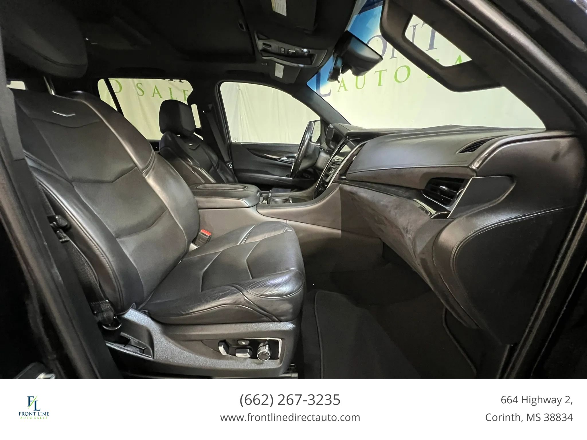 Used 2020 Cadillac Escalade Platinum RWD image 18