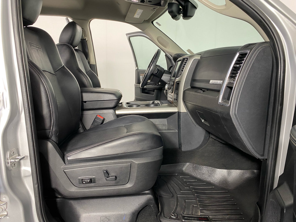 Used 2017 RAM 1500 Laramie w/ Convenience Group AWD/4WD image 15
