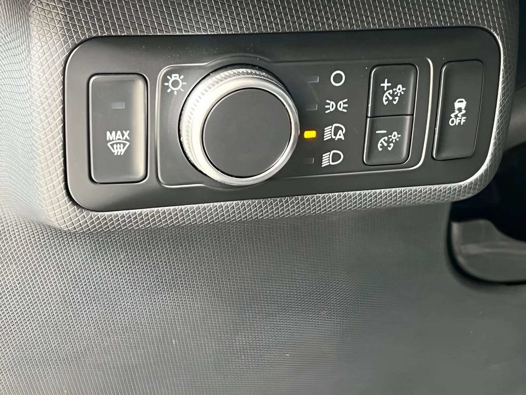 Used 2022 Ford Mustang Mach-E Select AWD/4WD image 18