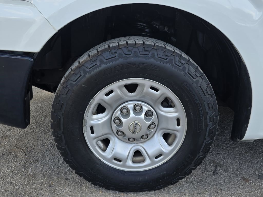Used 2015 Nissan NV 2500 SV w/ Side & Curtain Airbag Package image 24