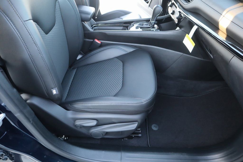 New 2026 Jeep Compass Latitude image 13