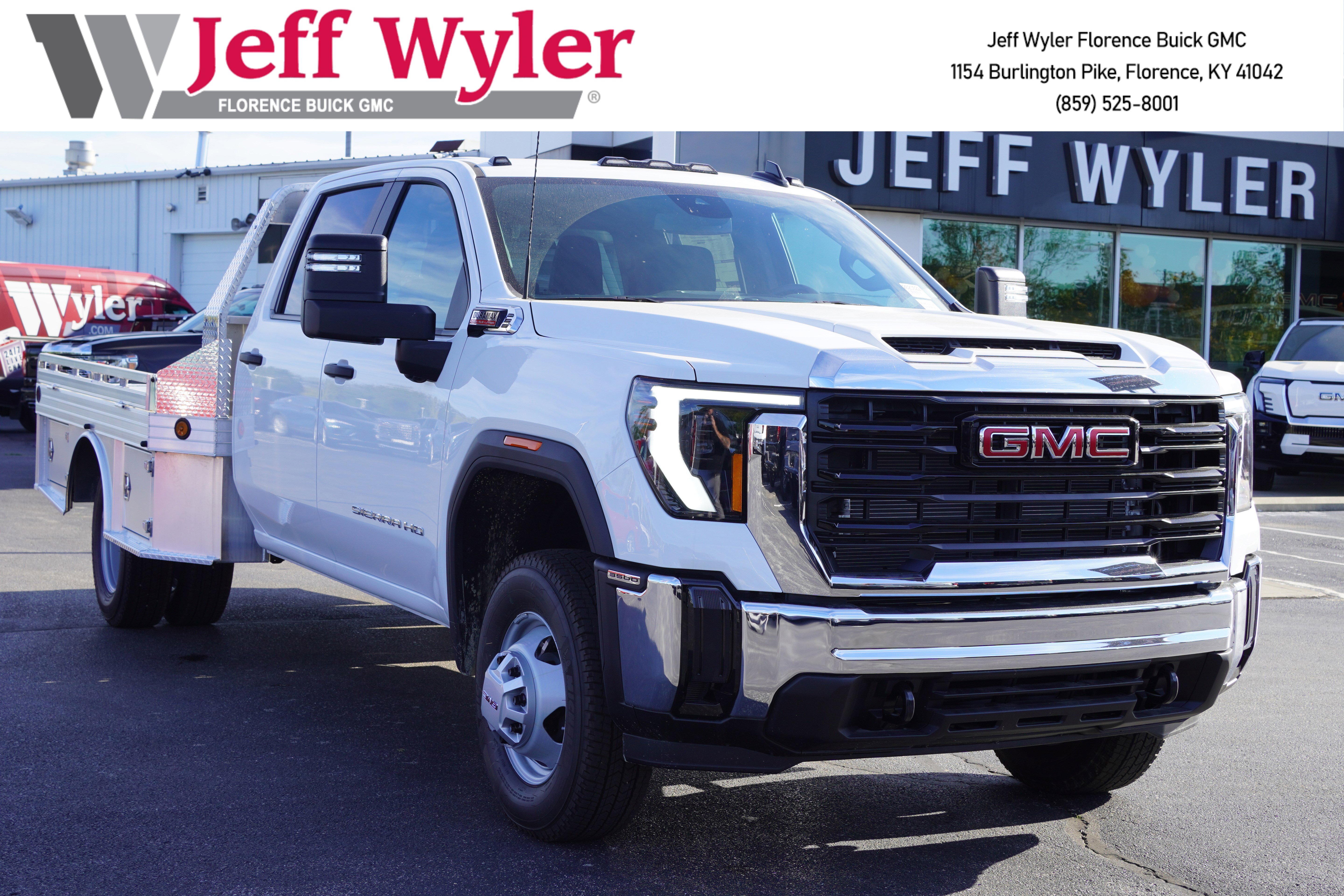 New 2025 GMC Sierra 3500 Pro w/ Convenience Package AWD/4WD image 1