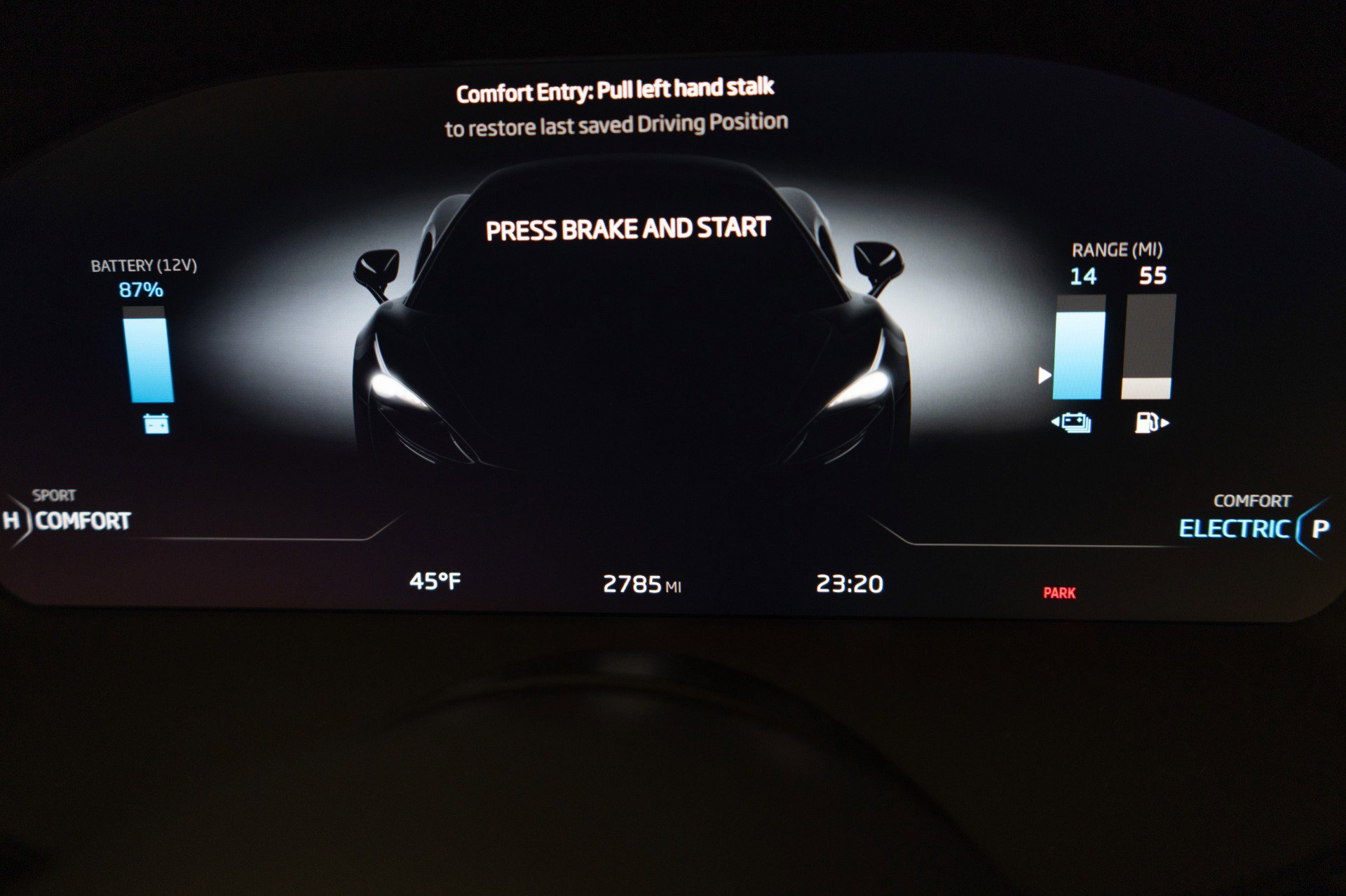 Used 2023 McLaren Artura RWD image 19