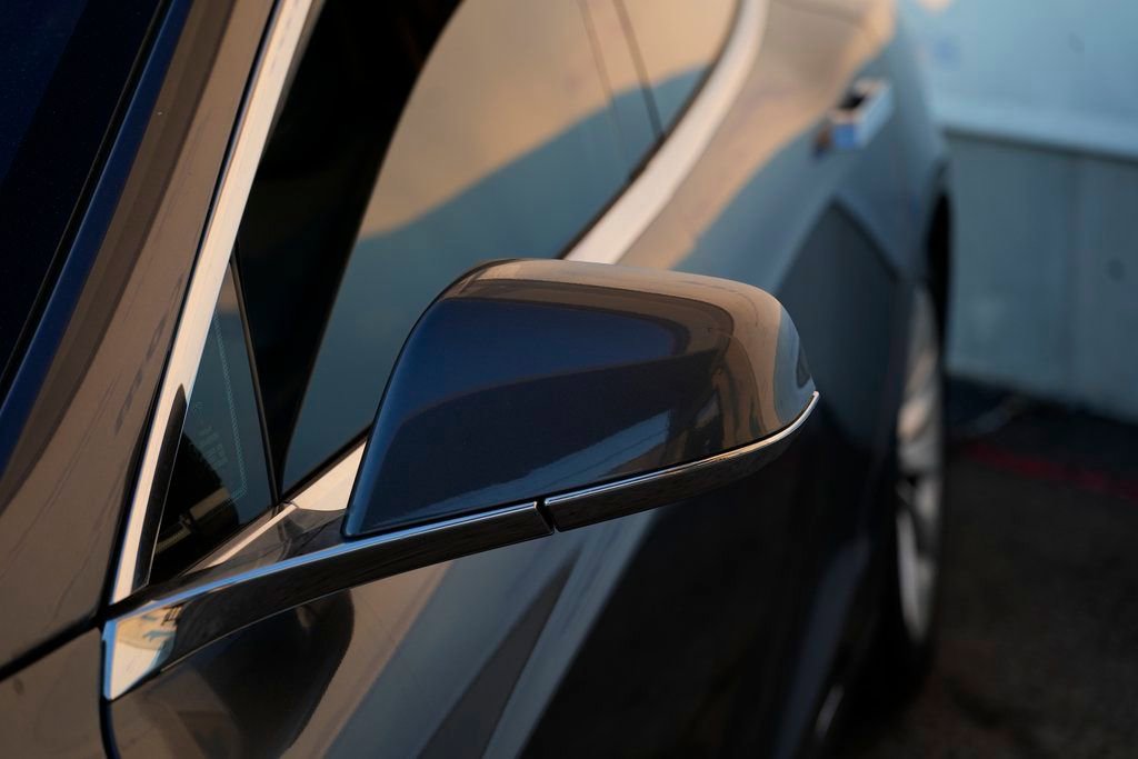 Used 2017 Tesla Model S 75D image 10