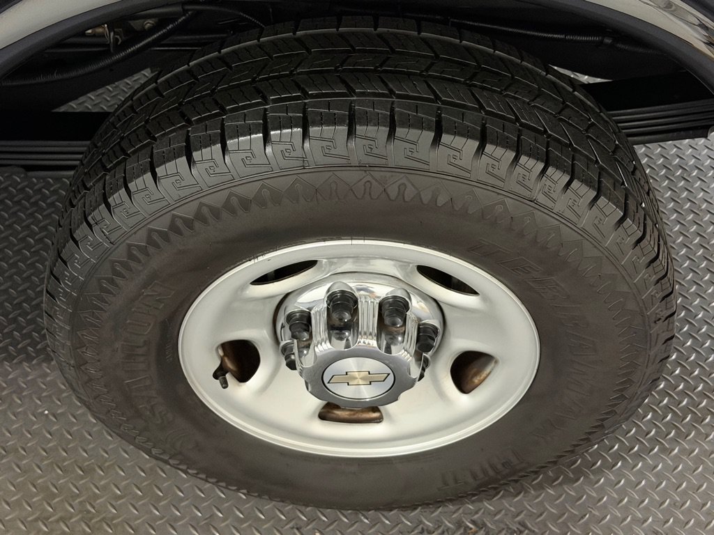 Used 2018 Chevrolet Express 3500 LT w/ LT Preferred Equipment Group RWD image 20