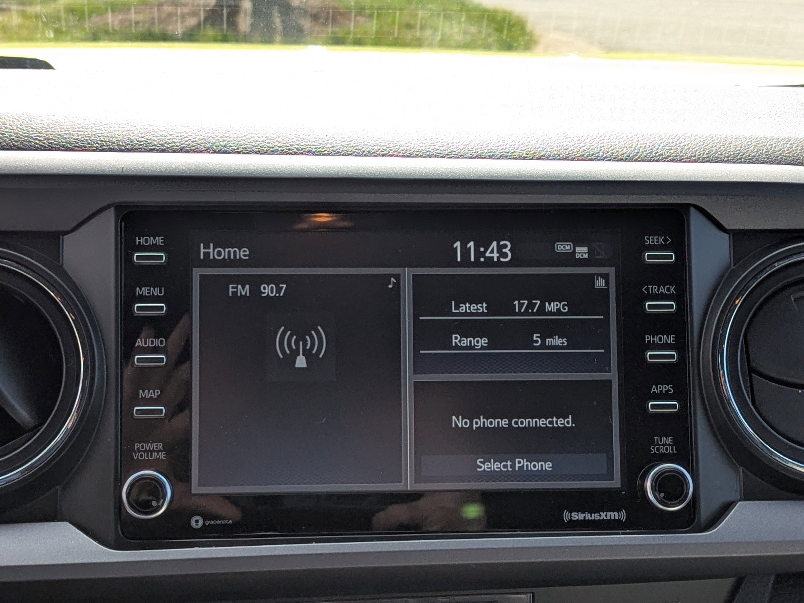 Used 2023 Toyota Tacoma TRD Off-Road w/ Technology Package image 19